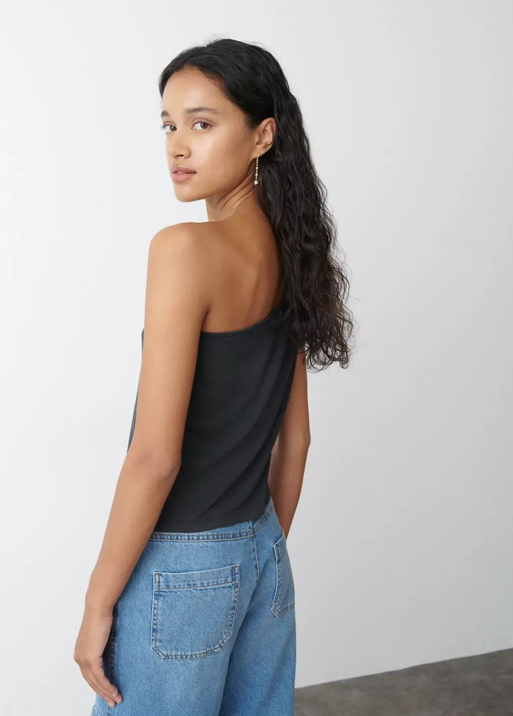 Camiseta Asimetrica Manga Corta Antracita-Brownie Spain Hot